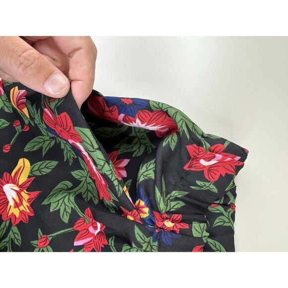 W118 by Walter Baker Women’s Floral Pants Size L Black Elastic Waist Tapered Leg - Picture 7 of 9